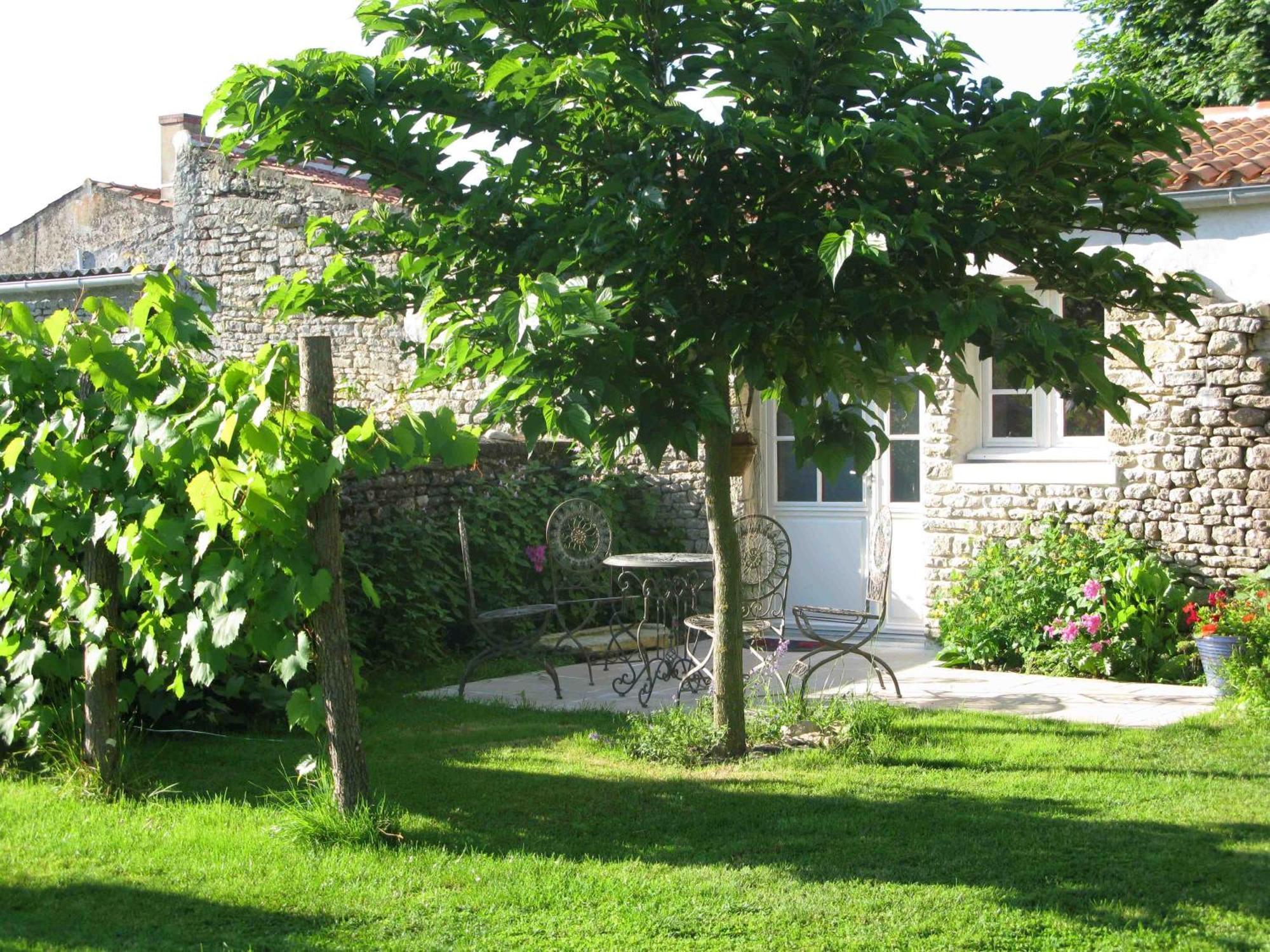 La Claverie Sainte-Radégonde-des-Noyers 외부 사진