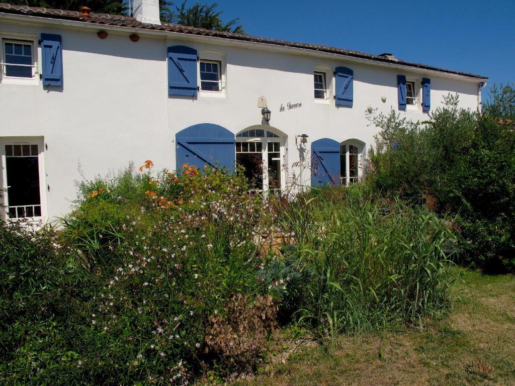 La Claverie Sainte-Radégonde-des-Noyers 외부 사진
